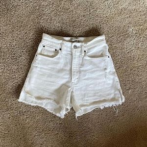 Abercrombie “4 inch” mom short
